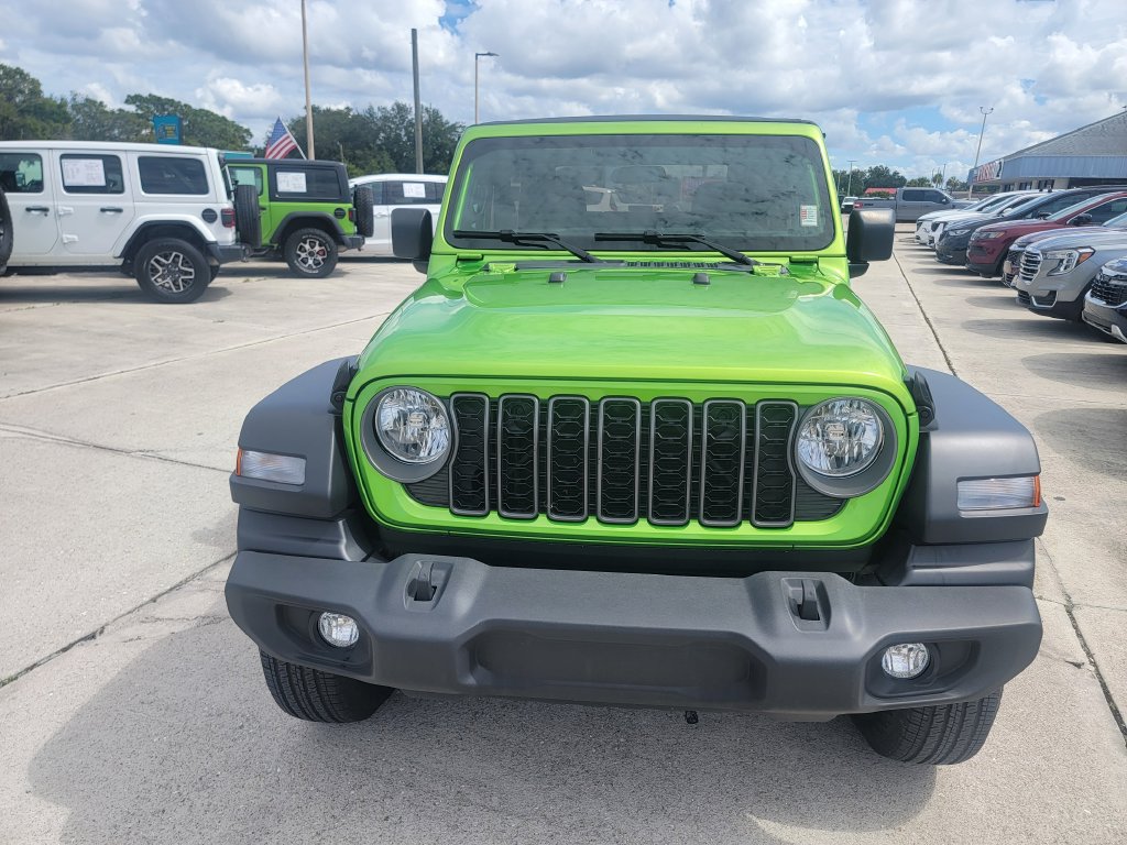 Used 2026 Jeep Wrangler Sport AWD/4WD image 8
