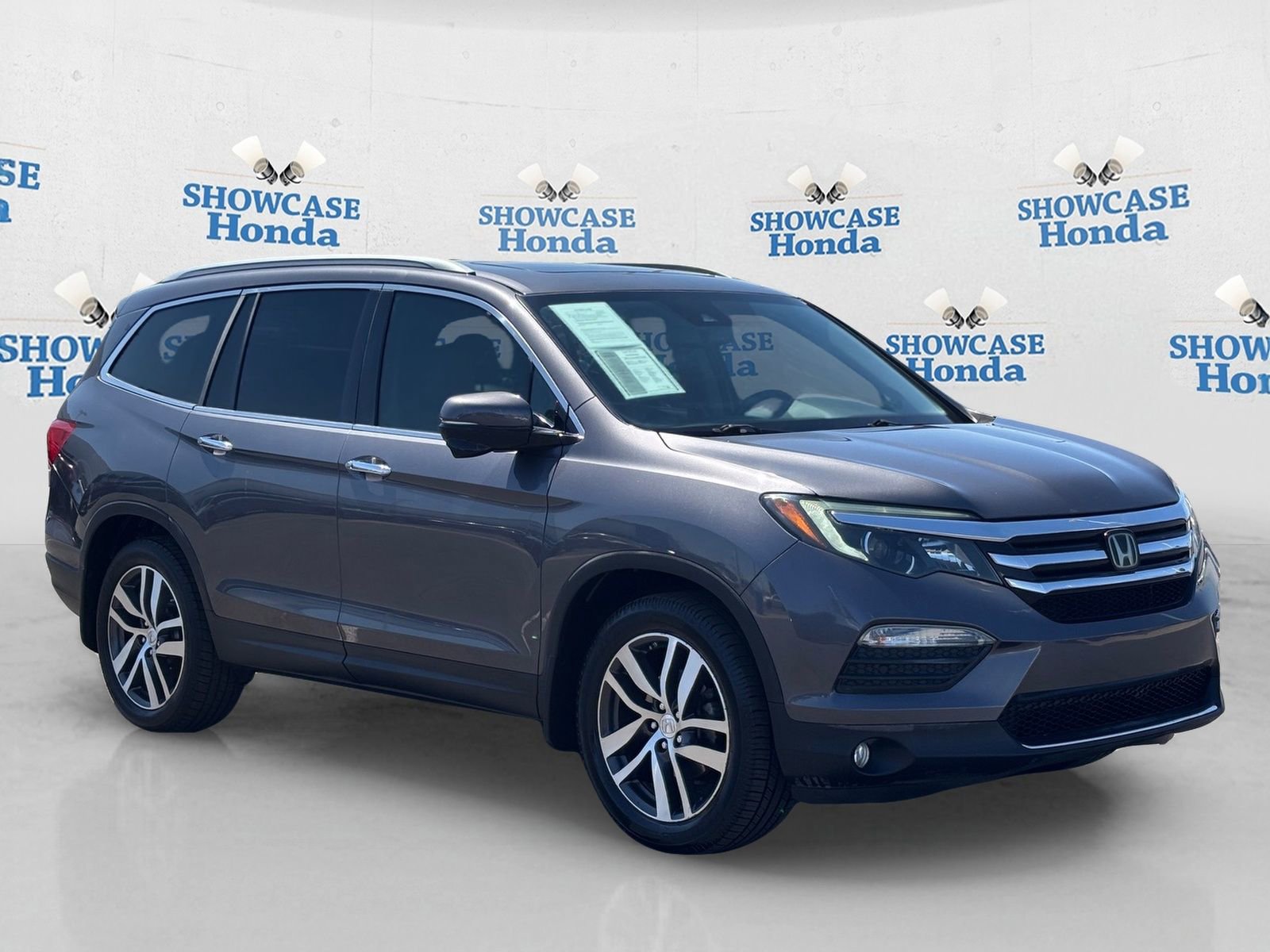 Used 2018 Honda Pilot Touring image 10