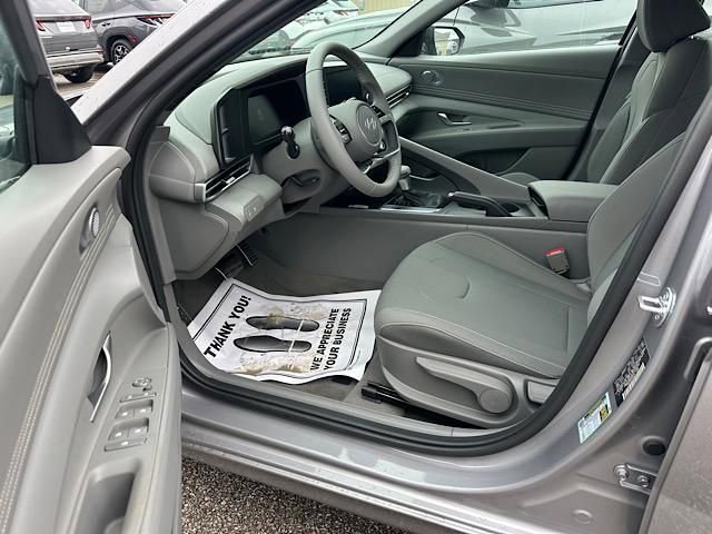 New 2026 Hyundai Elantra Sport image 6