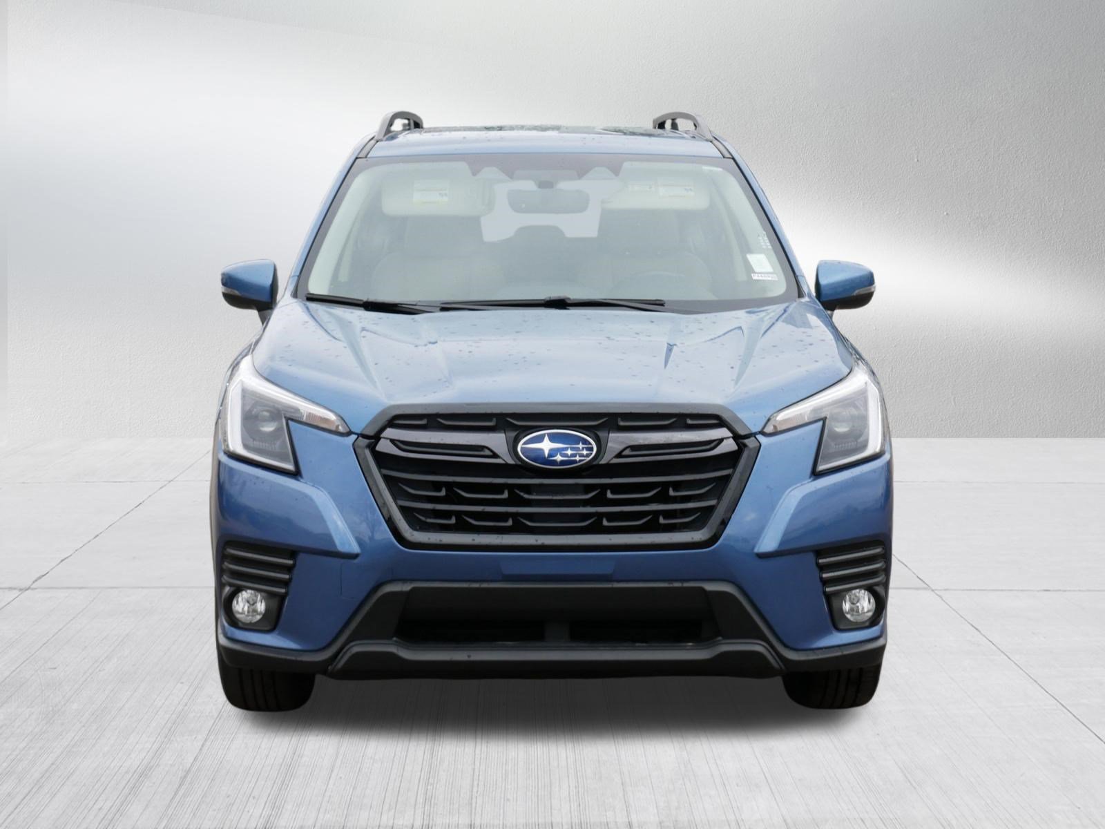 Used 2023 Subaru Forester Limited image 2