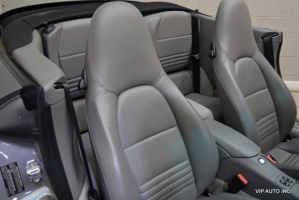 Used 2002 Porsche 911 Cabriolet image 18