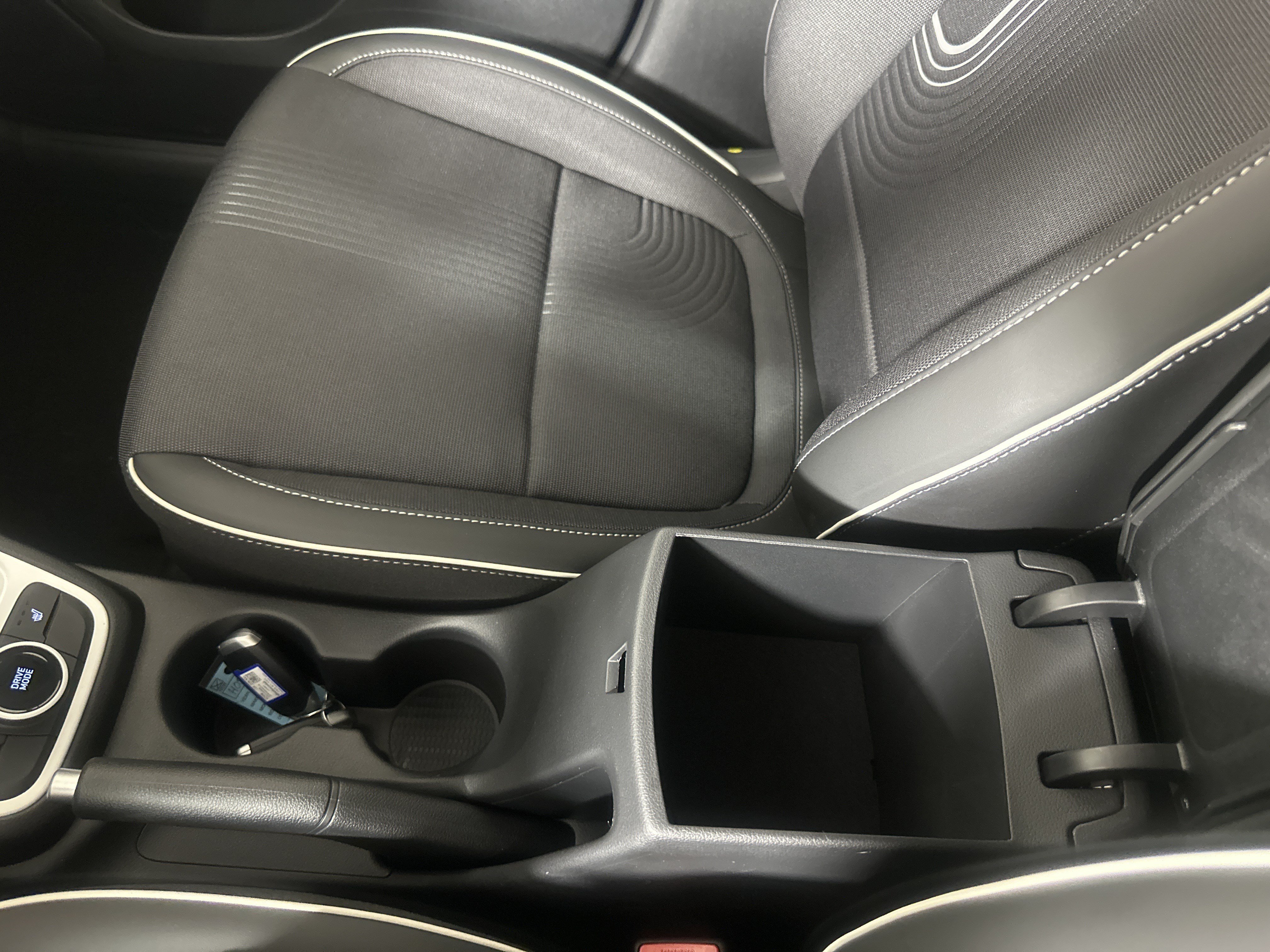 New 2025 Hyundai Venue Limited FWD image 20