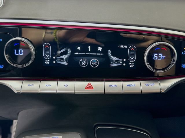 Used 2025 Genesis GV70 2.5T Advanced w/ Advanced Package image 21