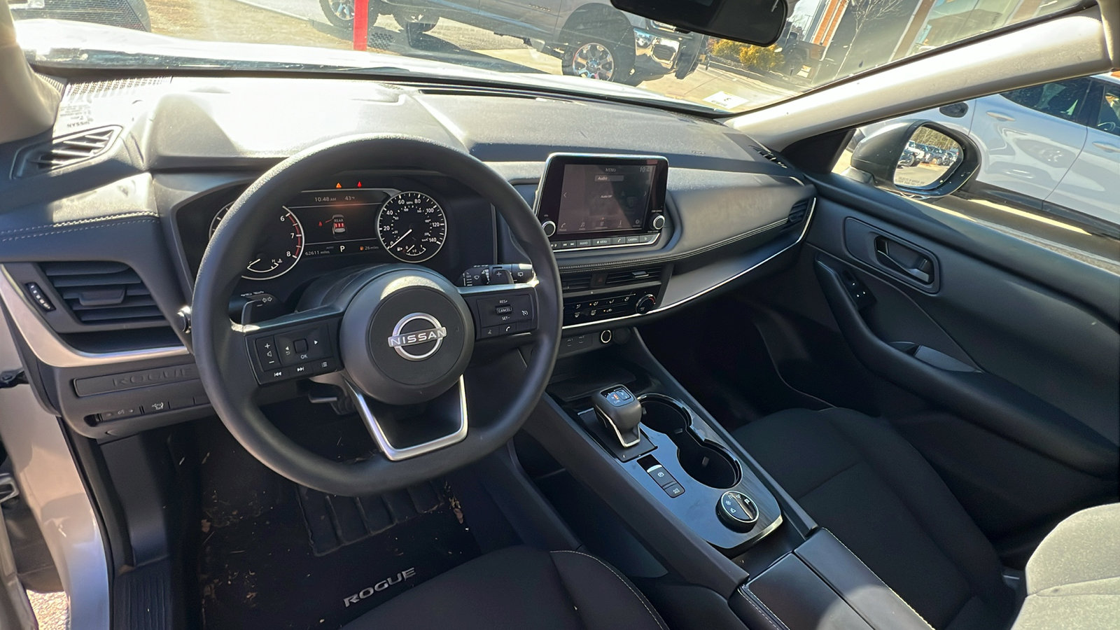 Used 2024 Nissan Rogue S image 24