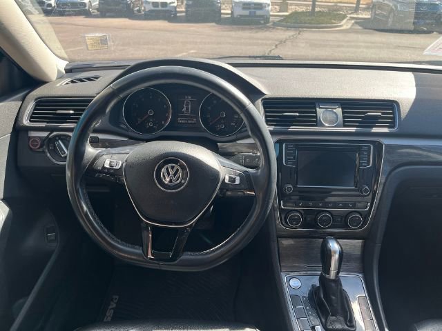 Used 2016 Volkswagen Passat 1.8T SE FWD image 20