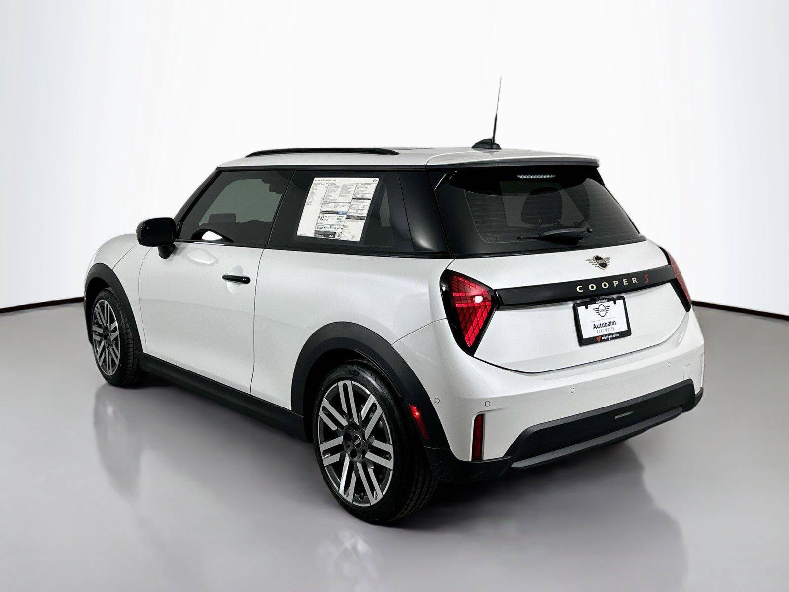 Used 2025 MINI Cooper S FWD image 6
