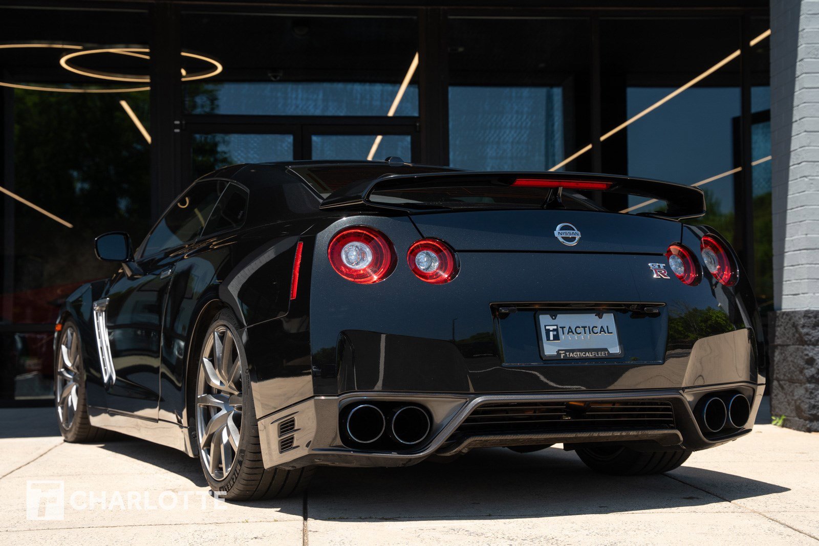 Used 2015 Nissan GT-R Premium AWD/4WD image 13
