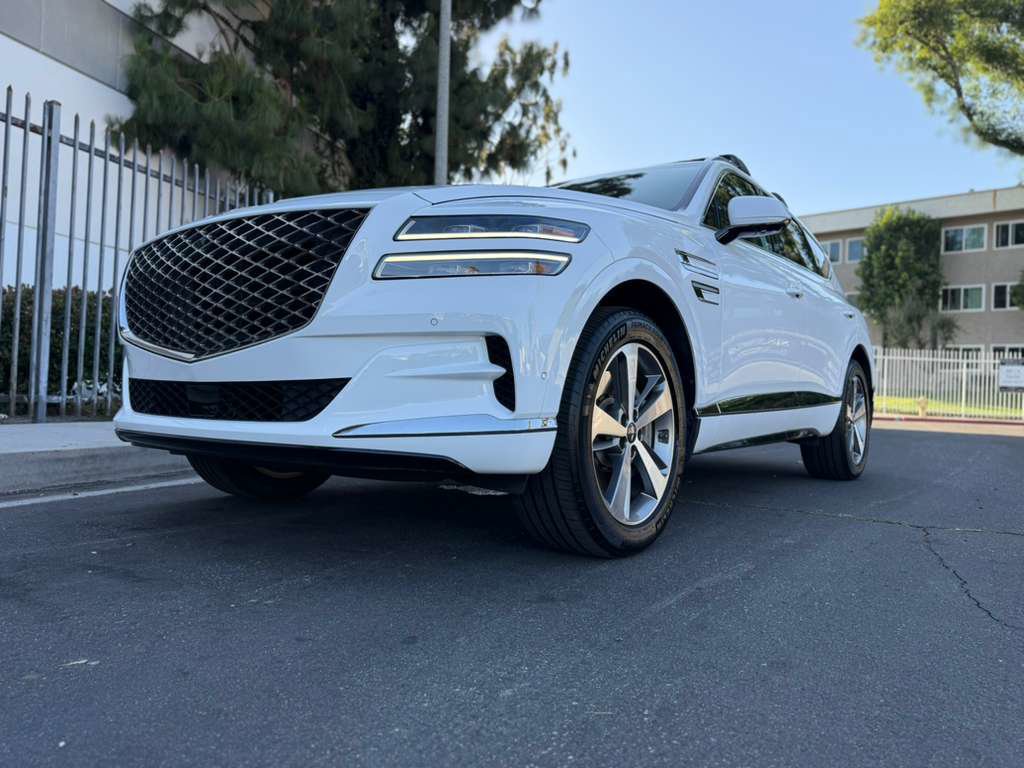 Used 2021 Genesis GV80 3.5T Advanced + AWD/4WD image 2