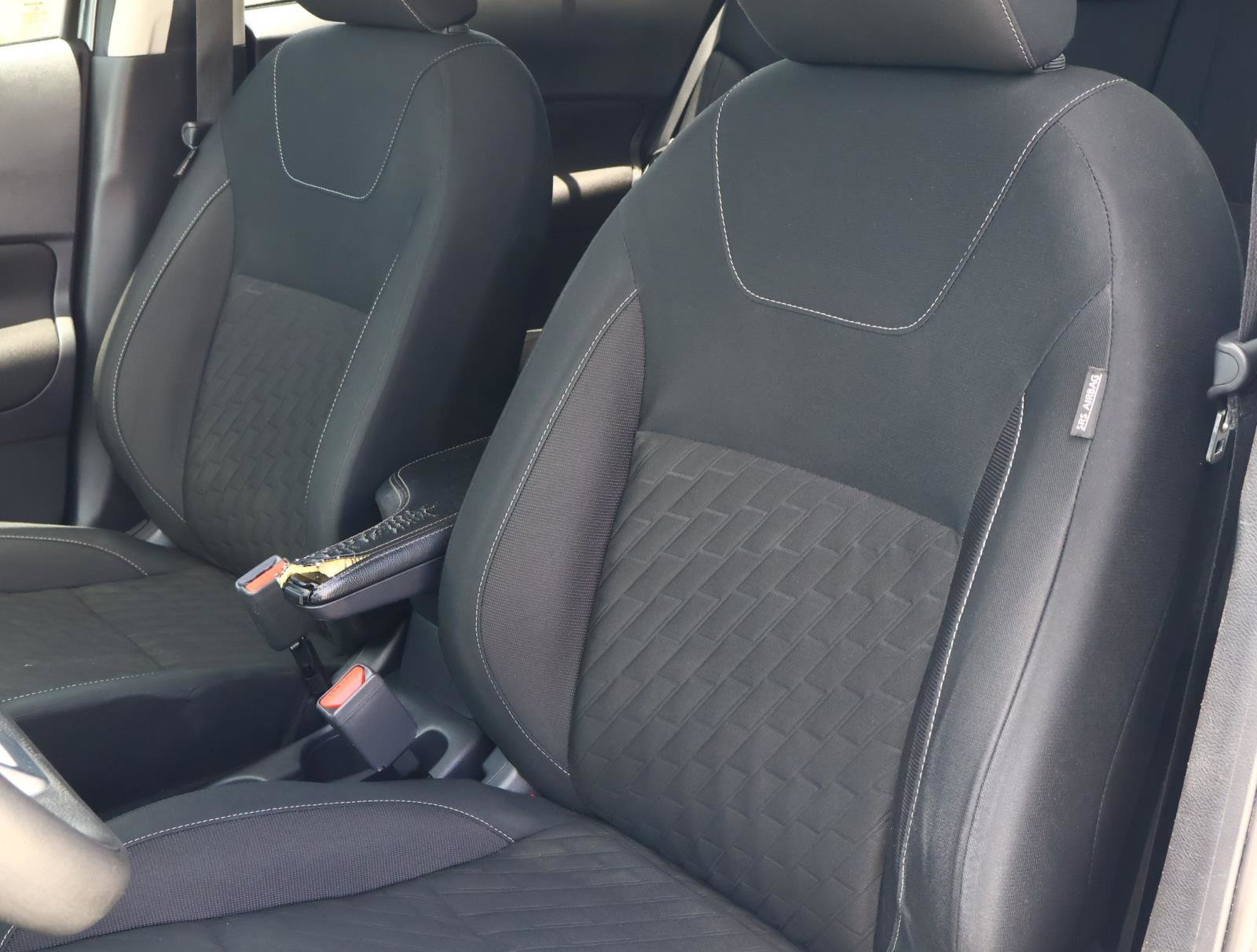 Used 2022 Nissan Kicks S FWD image 11