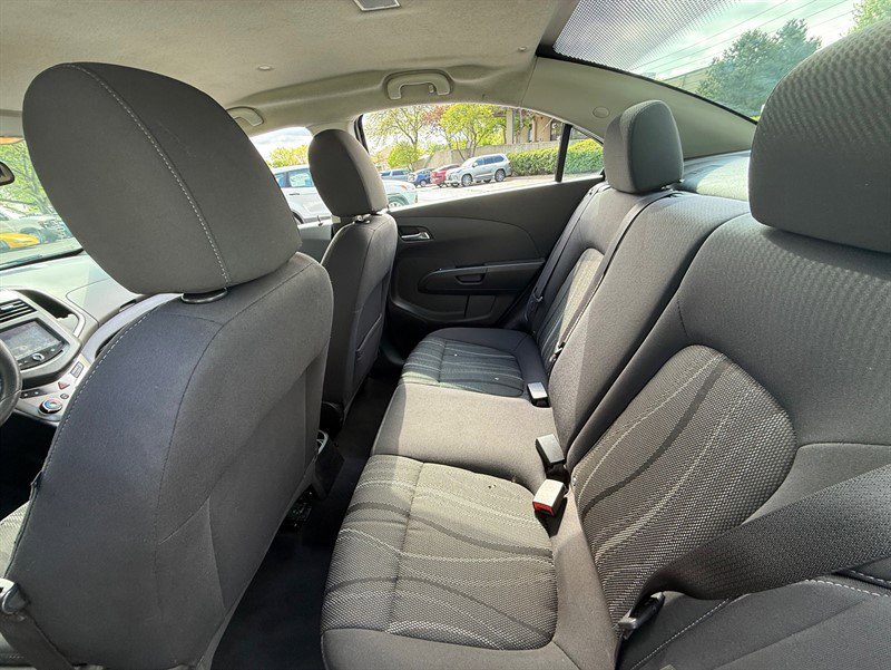 Used 2016 Chevrolet Sonic LT FWD image 19