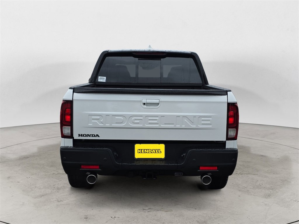 New 2026 Honda Ridgeline Black Edition image 4