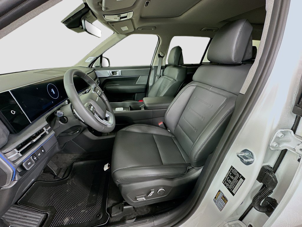 New 2026 Hyundai Santa Fe Limited FWD image 16