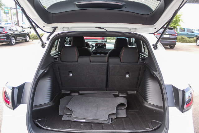 Used 2024 Honda HR-V Sport image 36