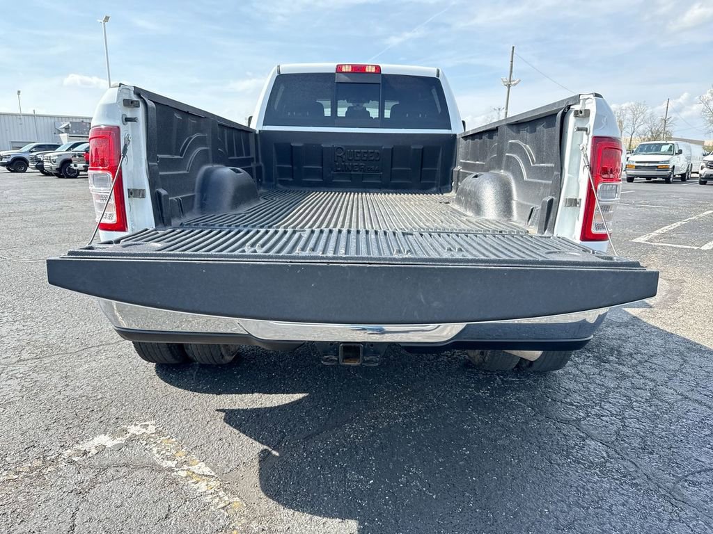 Used 2024 RAM 3500 Tradesman w/ Chrome Appearance Group AWD/4WD image 24