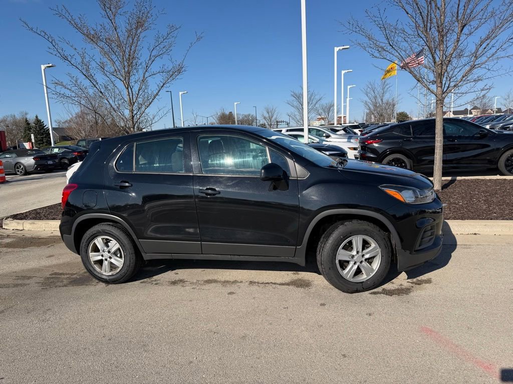 Used 2020 Chevrolet Trax LS FWD image 4