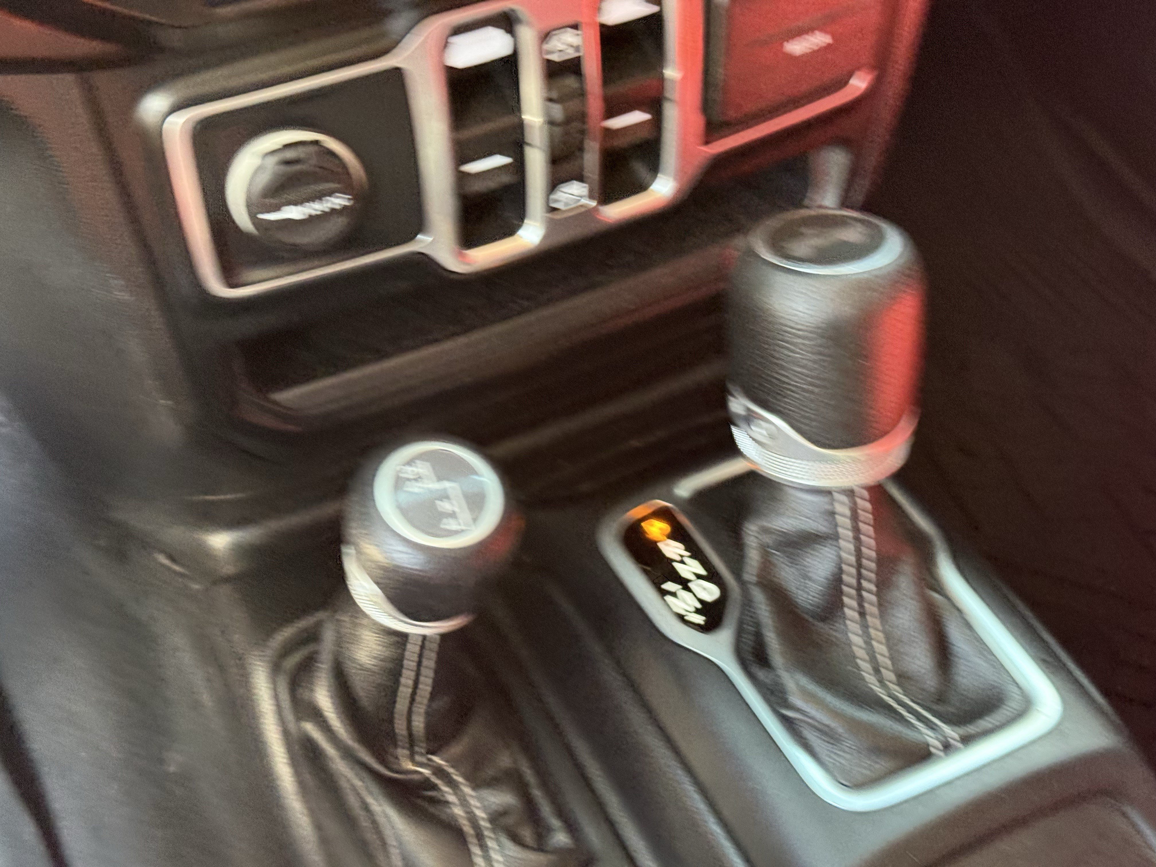 Used 2020 Jeep Wrangler Unlimited Sahara AWD/4WD image 23