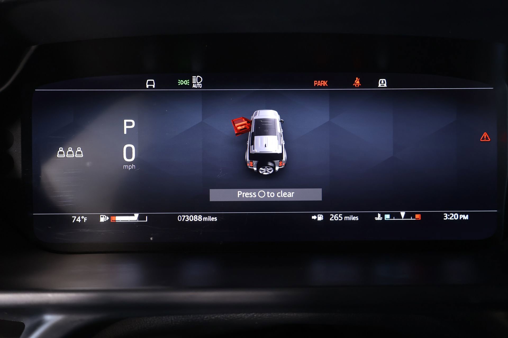 Used 2023 Land Rover Defender 110 X image 4