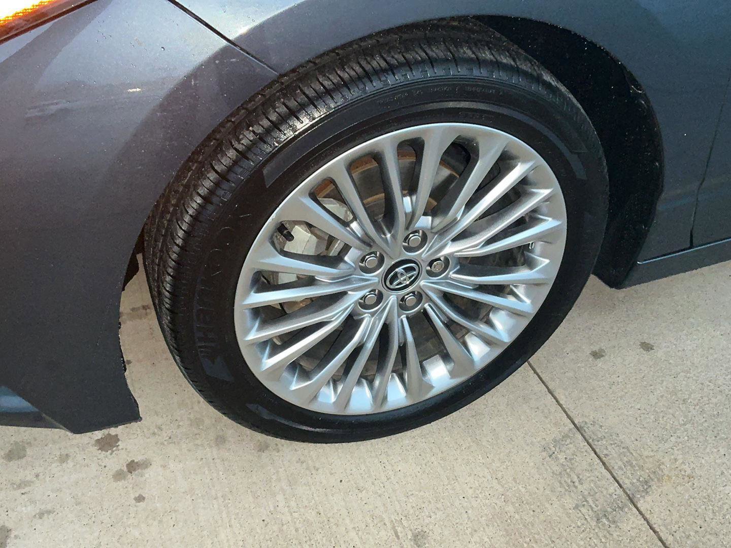 Used 2020 Toyota Avalon Limited w/ Advanced Safety Package image 11