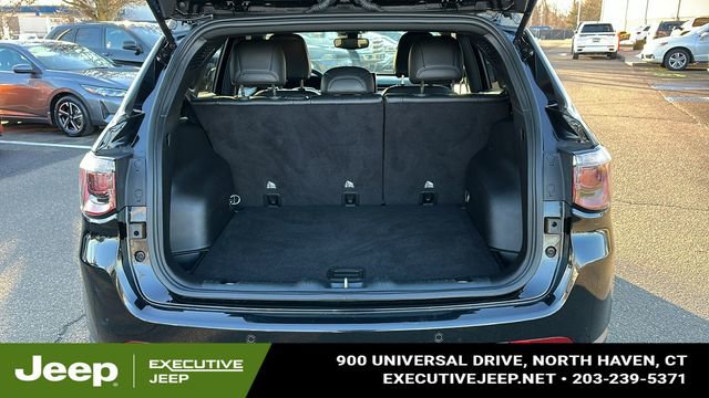 Used 2024 Jeep Compass Limited image 23