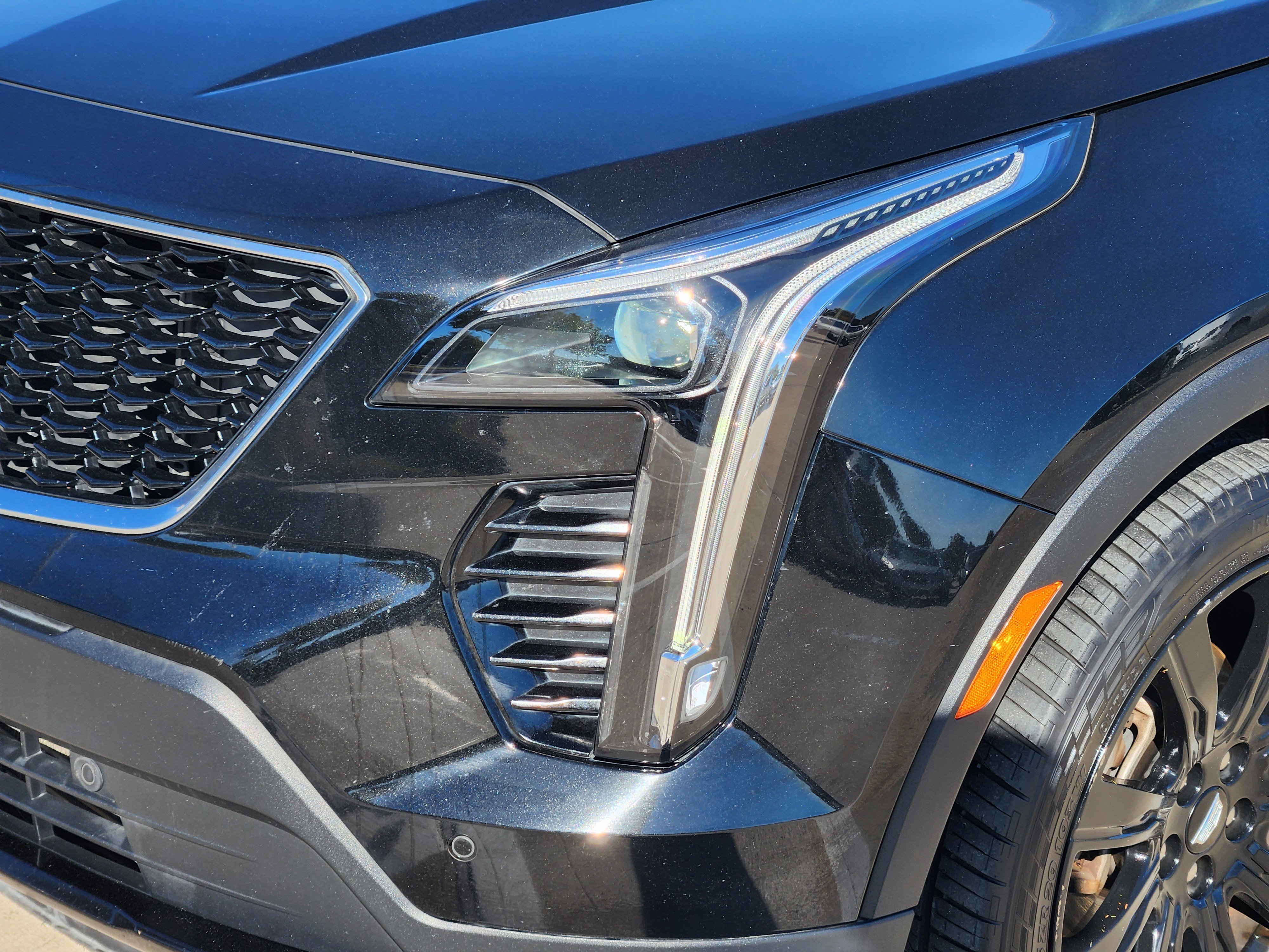 Used 2020 Cadillac XT4 Sport w/ Driver Awareness Package image 6
