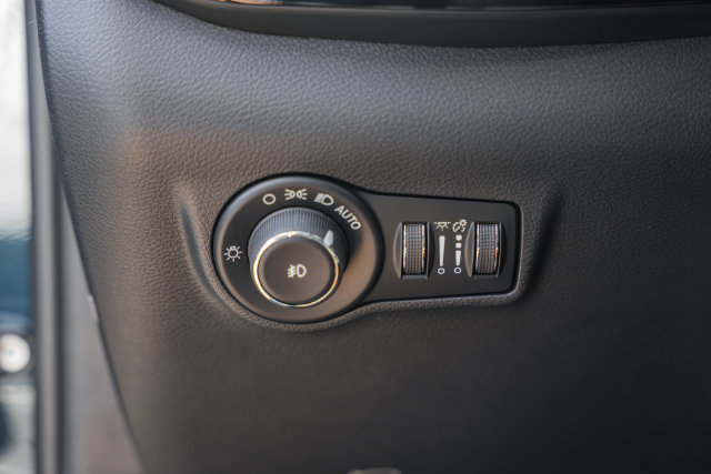 New 2026 Jeep Compass Latitude AWD/4WD image 44