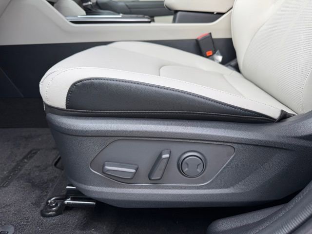 New 2026 Kia Sportage EX image 17