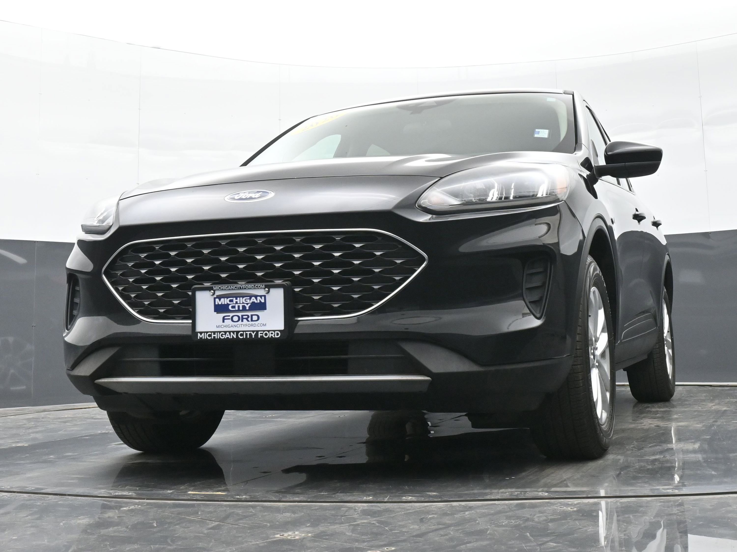Used 2020 Ford Escape SE image 43