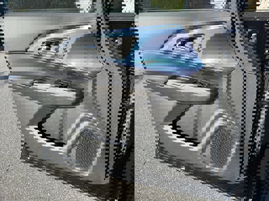 New 2026 Chevrolet Equinox EV LT image 10