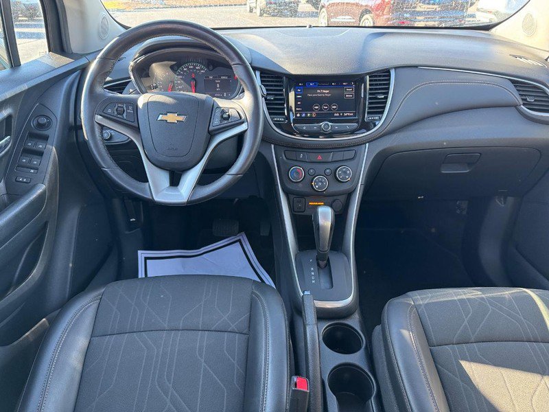 Certified 2022 Chevrolet Trax LT w/ Sport Edition image 11