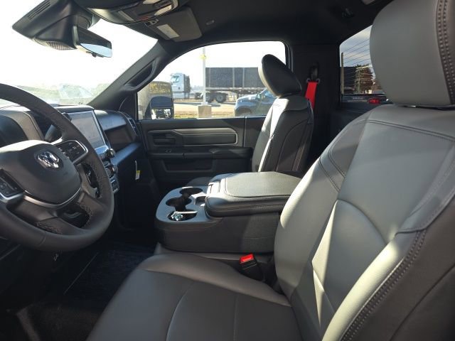 Used 2025 RAM 5500 Tradesman image 9