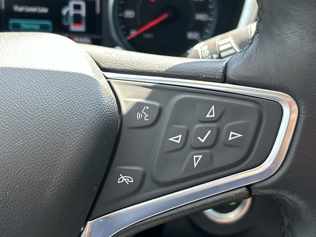 Used 2018 Chevrolet Equinox Premier FWD image 31