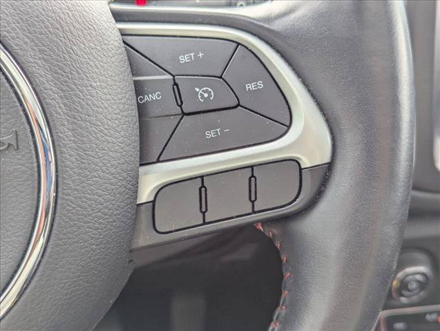 Used 2019 Jeep Compass Trailhawk w/ Leather Interior Group AWD/4WD image 12