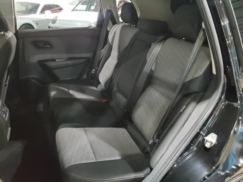 Used 2021 Nissan Rogue S FWD image 21