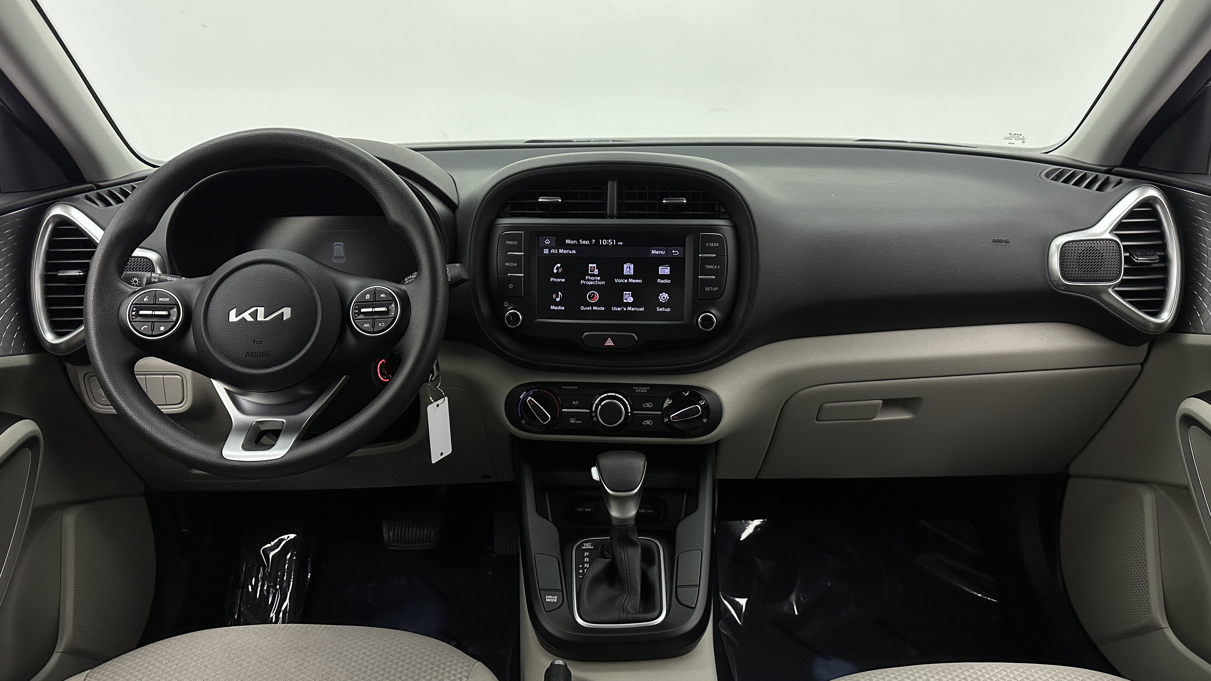 Used 2023 Kia Soul LX FWD image 27