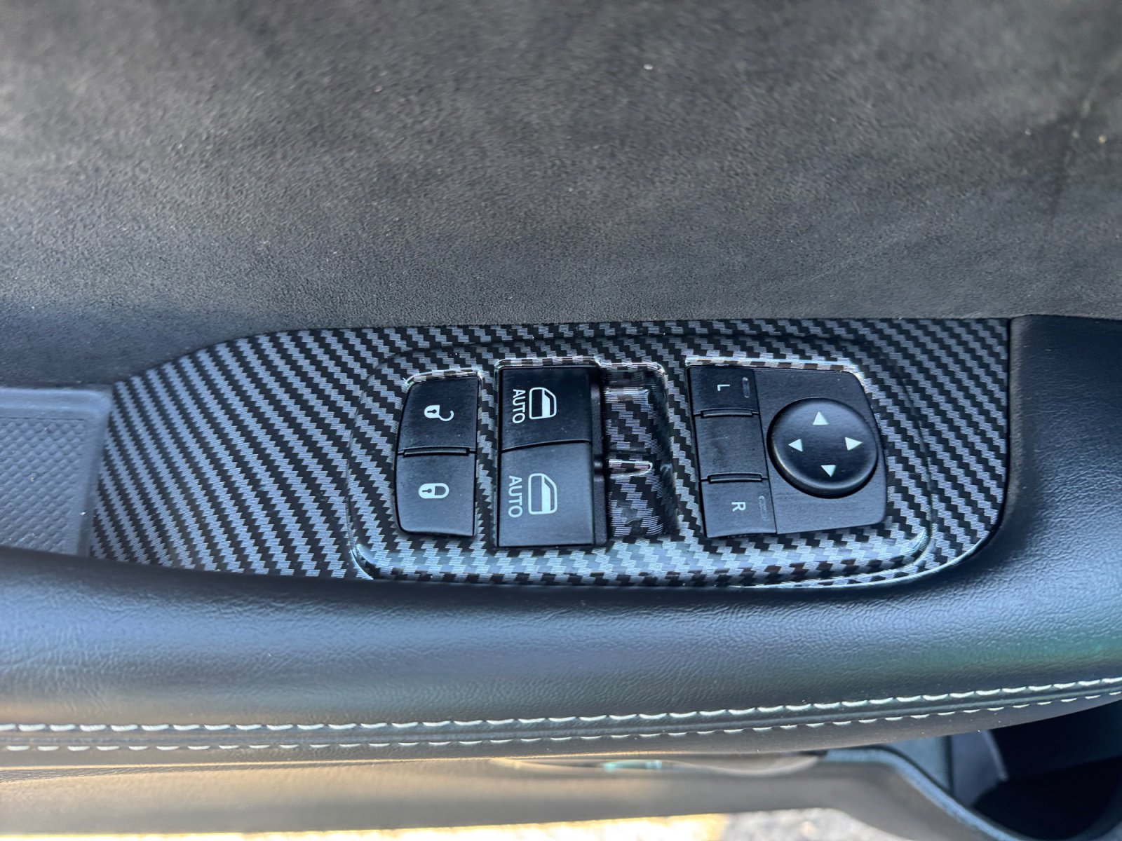 Used 2023 Dodge Challenger SRT Hellcat image 13