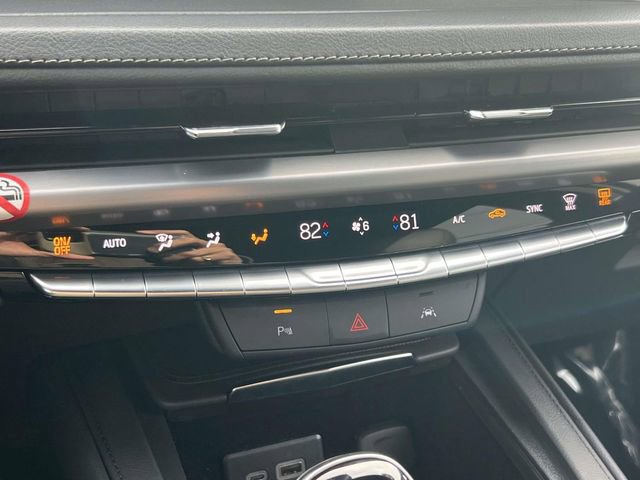 Used 2024 Cadillac XT4 Premium Luxury image 19