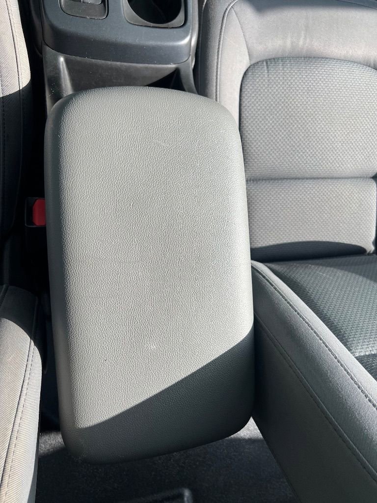 Used 2018 Chevrolet Colorado W/T image 23