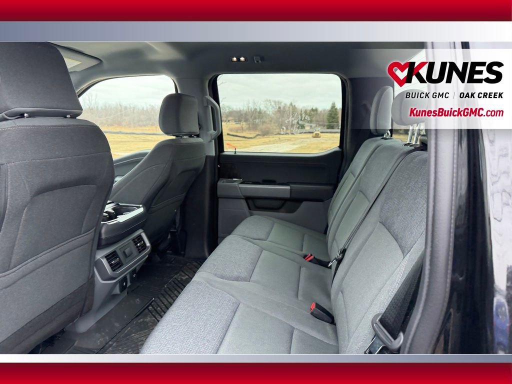 Used 2025 Ford F150 Lightning XLT image 4