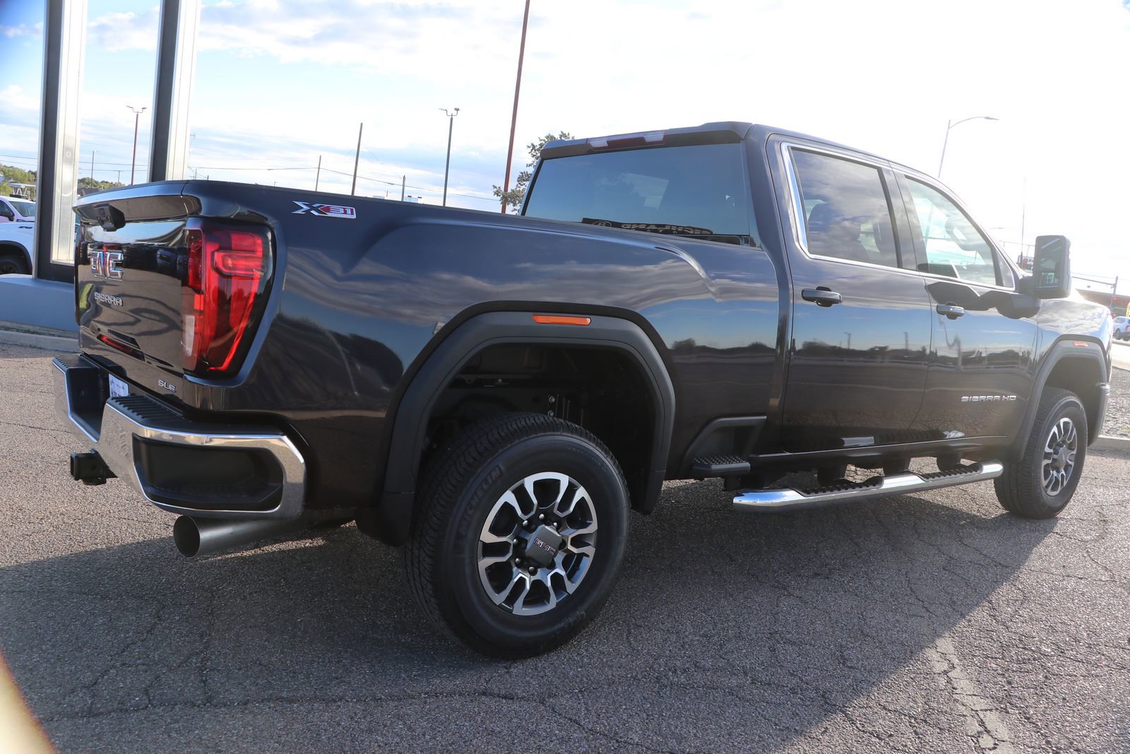 New 2026 GMC Sierra 2500 SLE w/ Max Trailering Package image 7