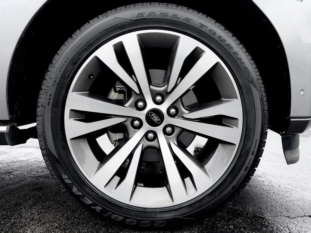 Used 2021 Ford Expedition Limited RWD image 45