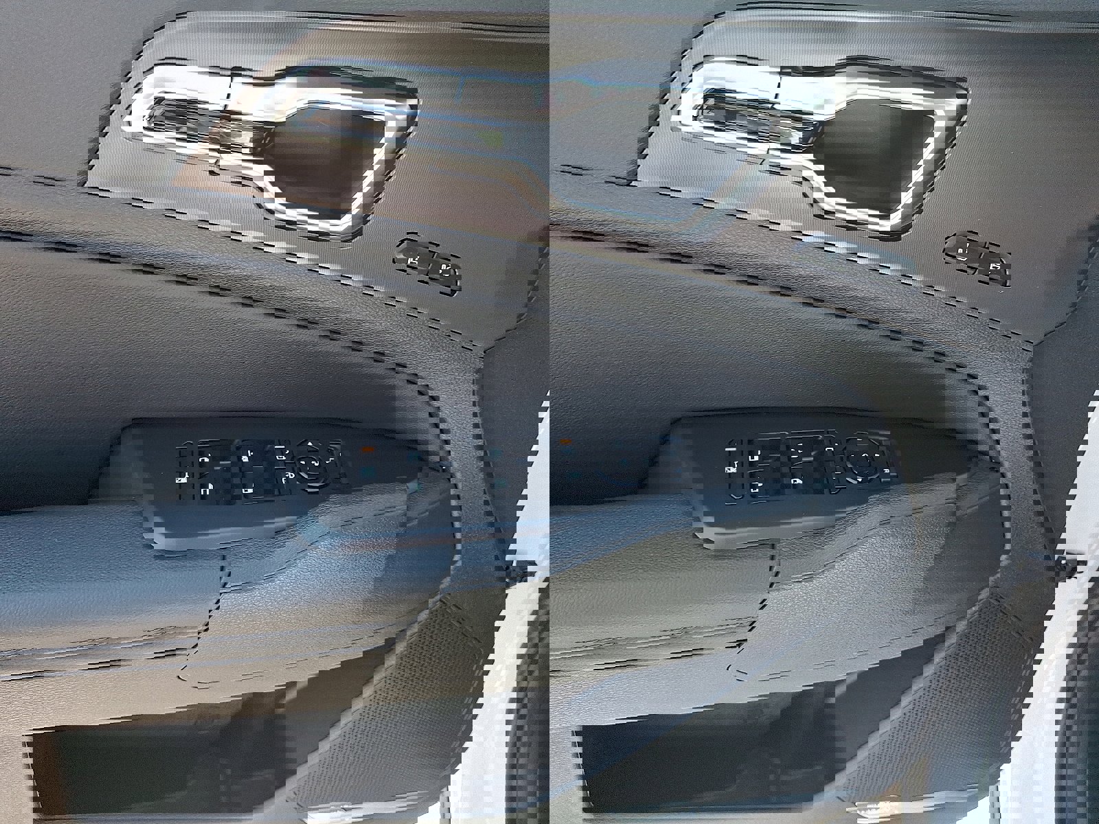 New 2026 Kia Sportage SX image 8