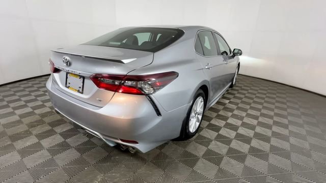 Used 2024 Toyota Camry SE FWD image 5