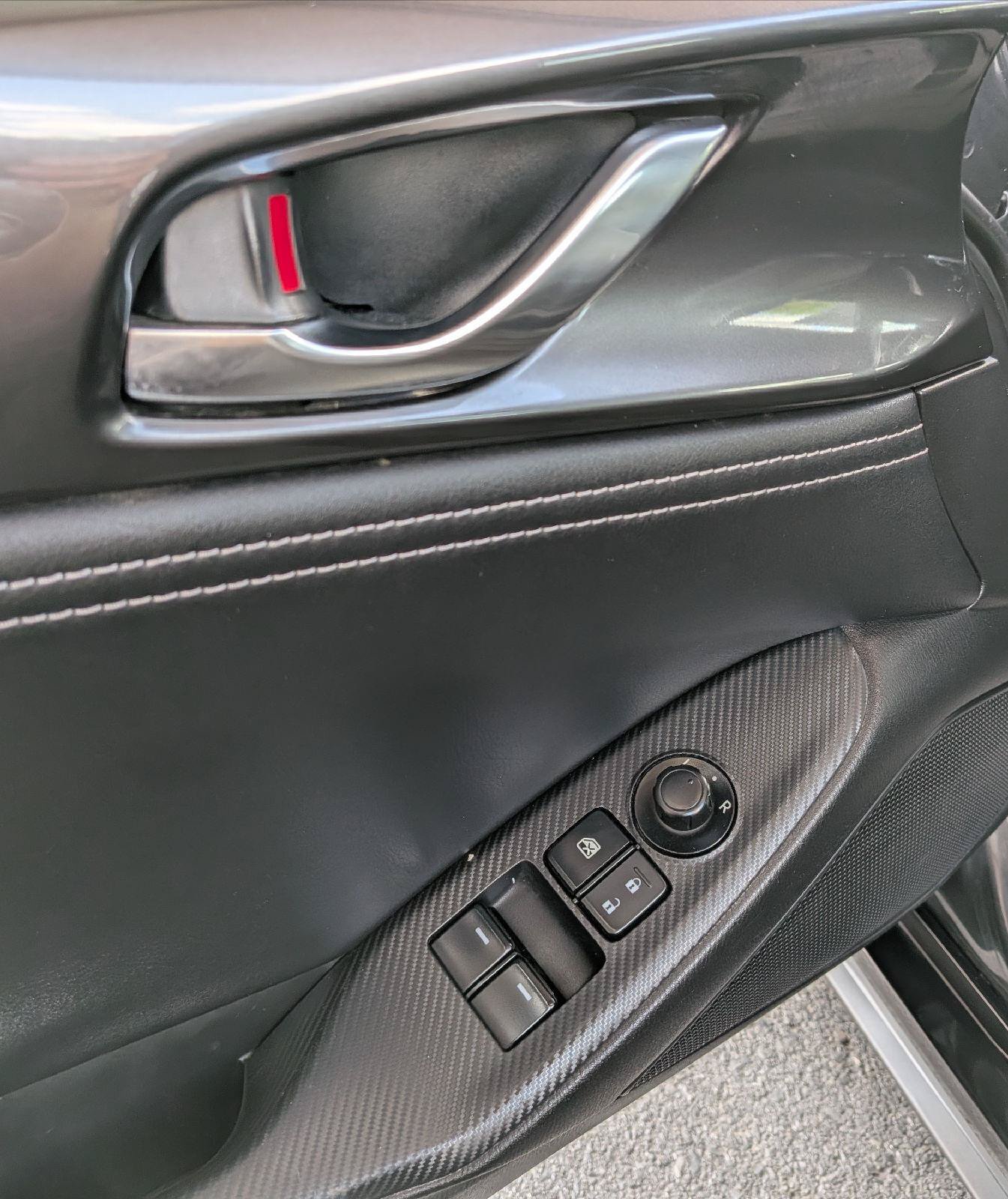 Used 2021 MAZDA MX-5 Miata RF Grand Touring RWD image 15