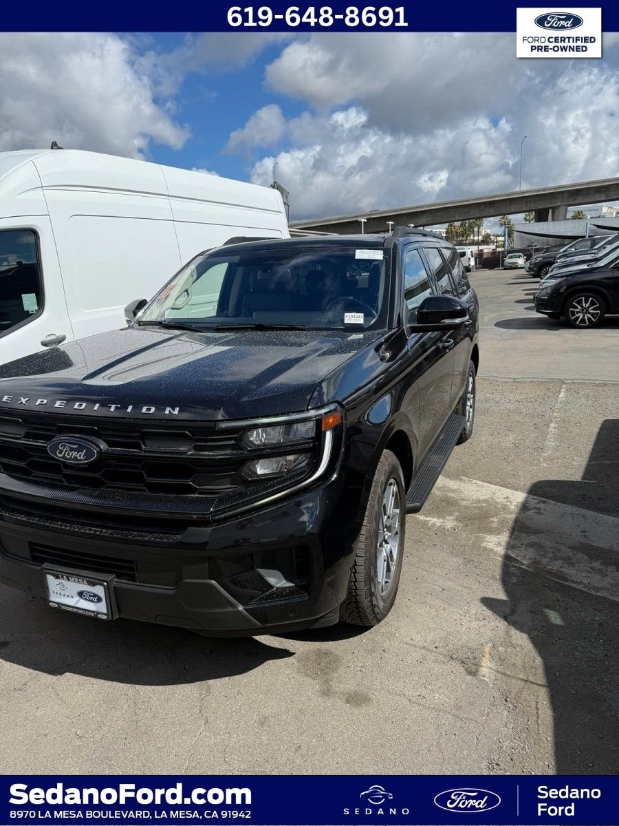 Used 2025 Ford Expedition Active