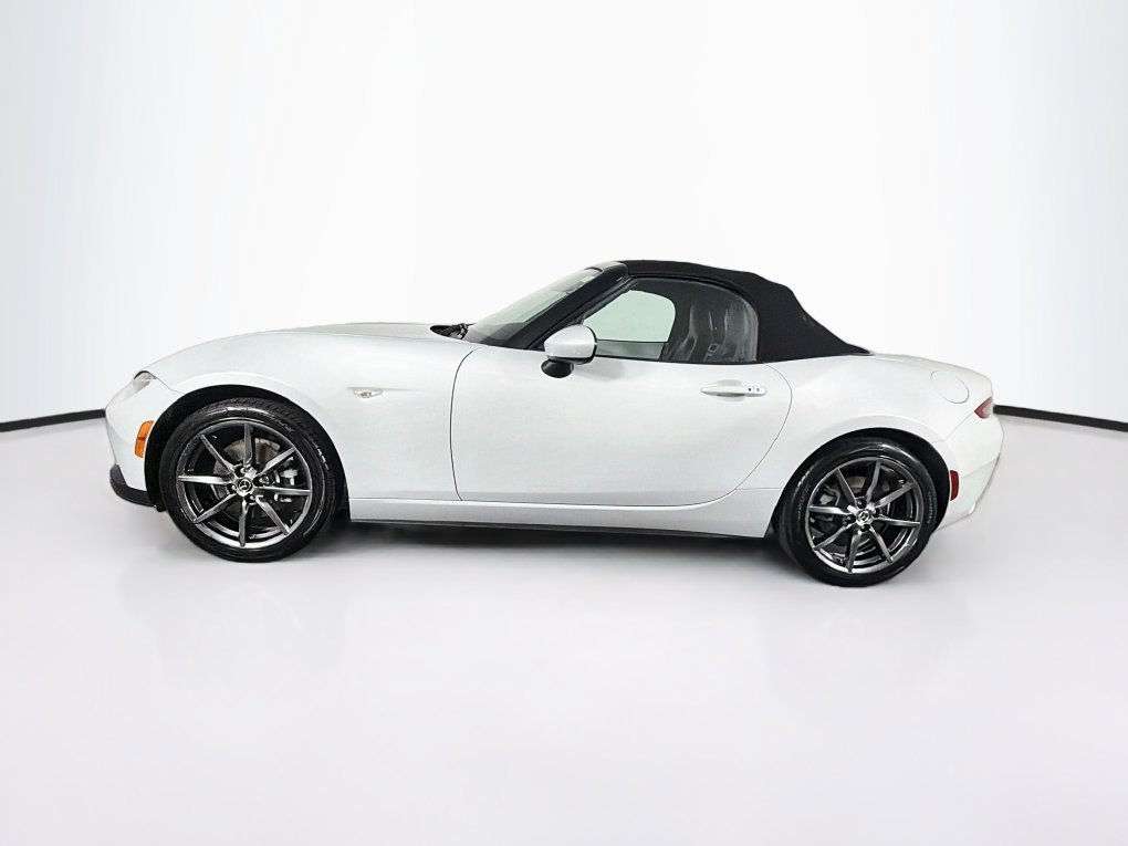 Used 2016 MAZDA MX-5 Miata Grand Touring RWD image 6