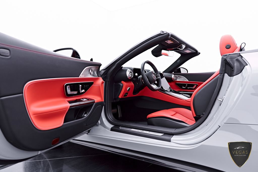 Used 2025 Mercedes-Benz SL 43 AMG w/ Driver Assistance Package image 47