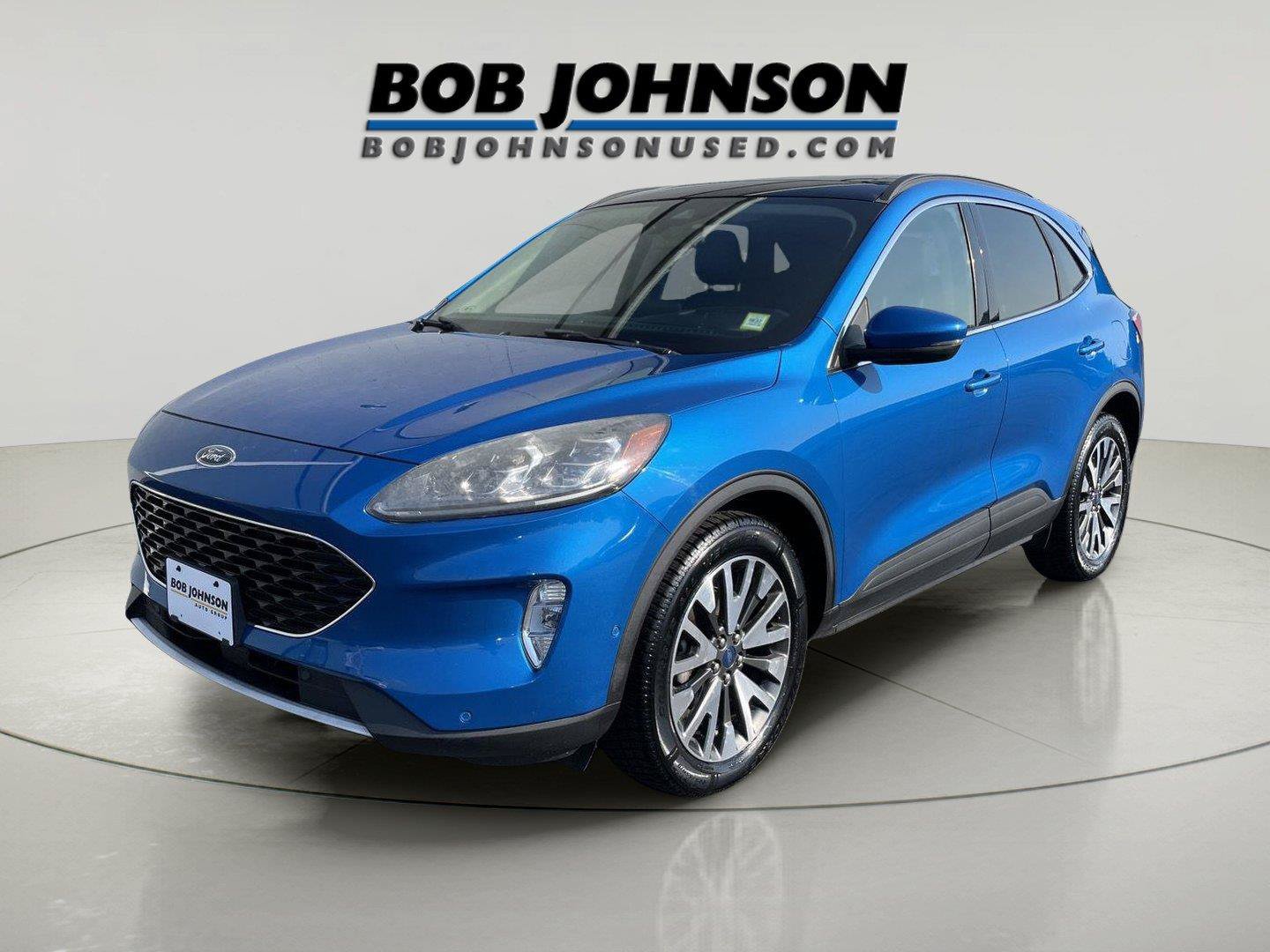 Used 2020 Ford Escape Titanium AWD/4WD image 3