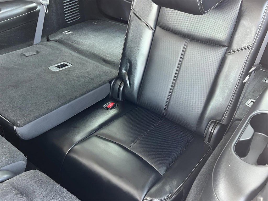 Used 2020 Nissan Pathfinder Platinum image 22