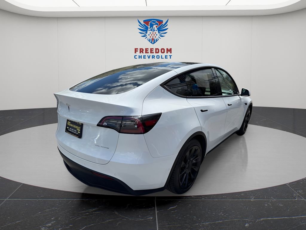 Used 2022 Tesla Model Y Long Range AWD/4WD image 6