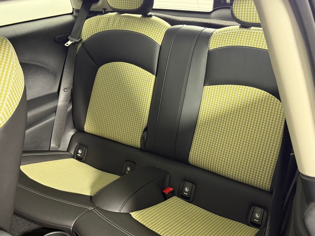 Certified 2024 MINI Cooper SE image 28